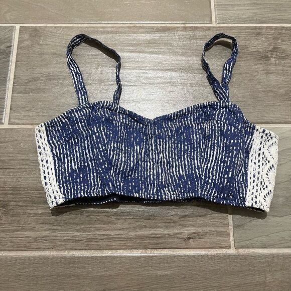 Hollister cropped tank top bralette size medium smocked back clasp opening - Picture 1 of 6
